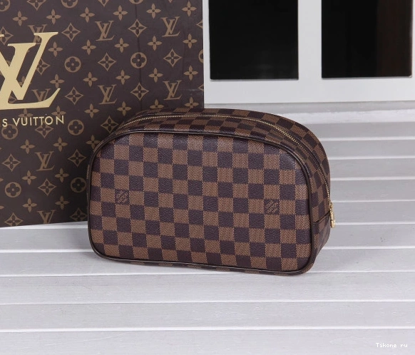 Cheap VUITTON TOILETRY LOUIS BAG 0810
